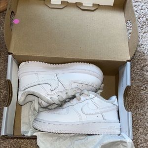 Toddler Nike Air Force 1 size 5